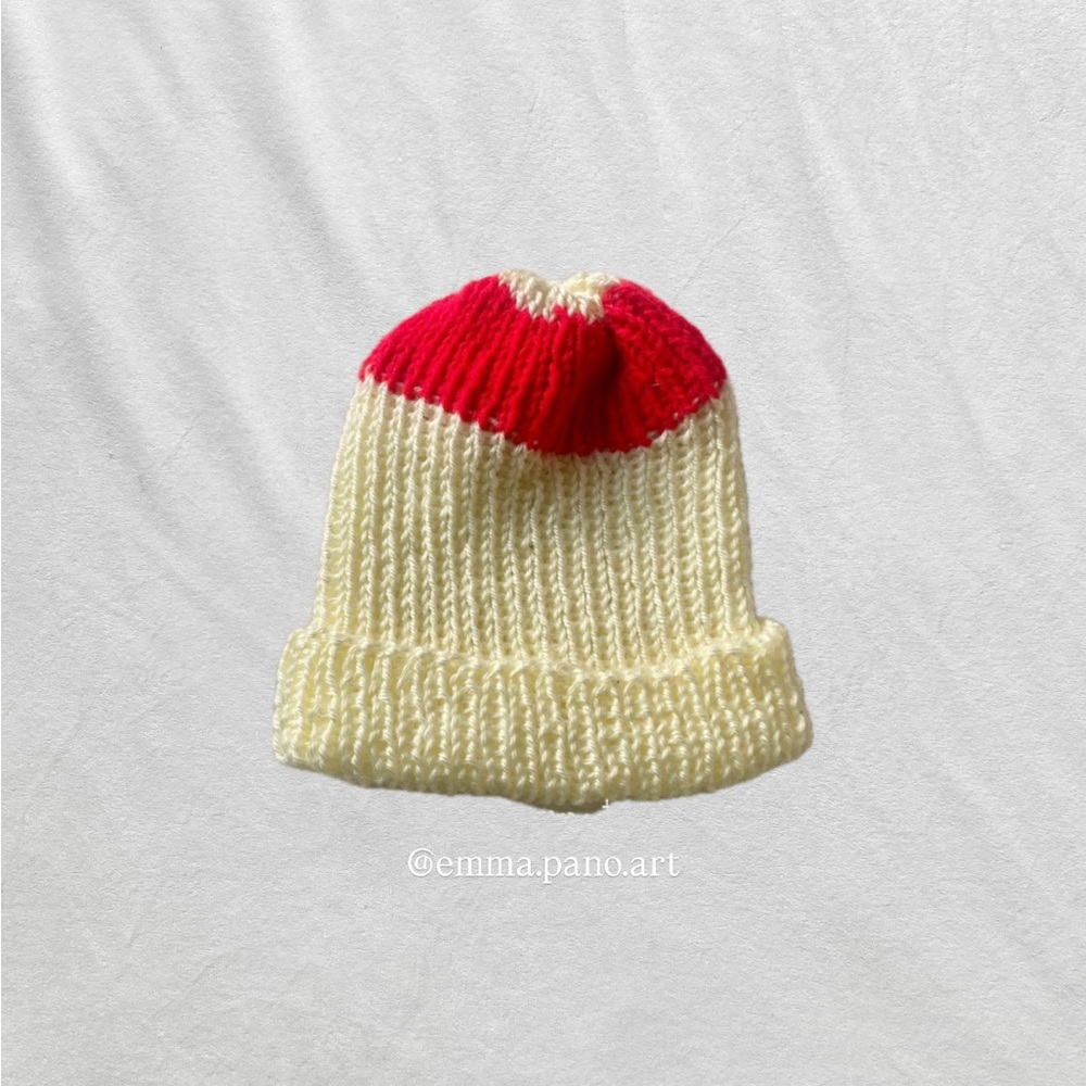 red and cream knit ribbed fisherman beanie hat